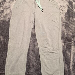 Lululemon Light Gray Capris Sweatpants with Mint Accents